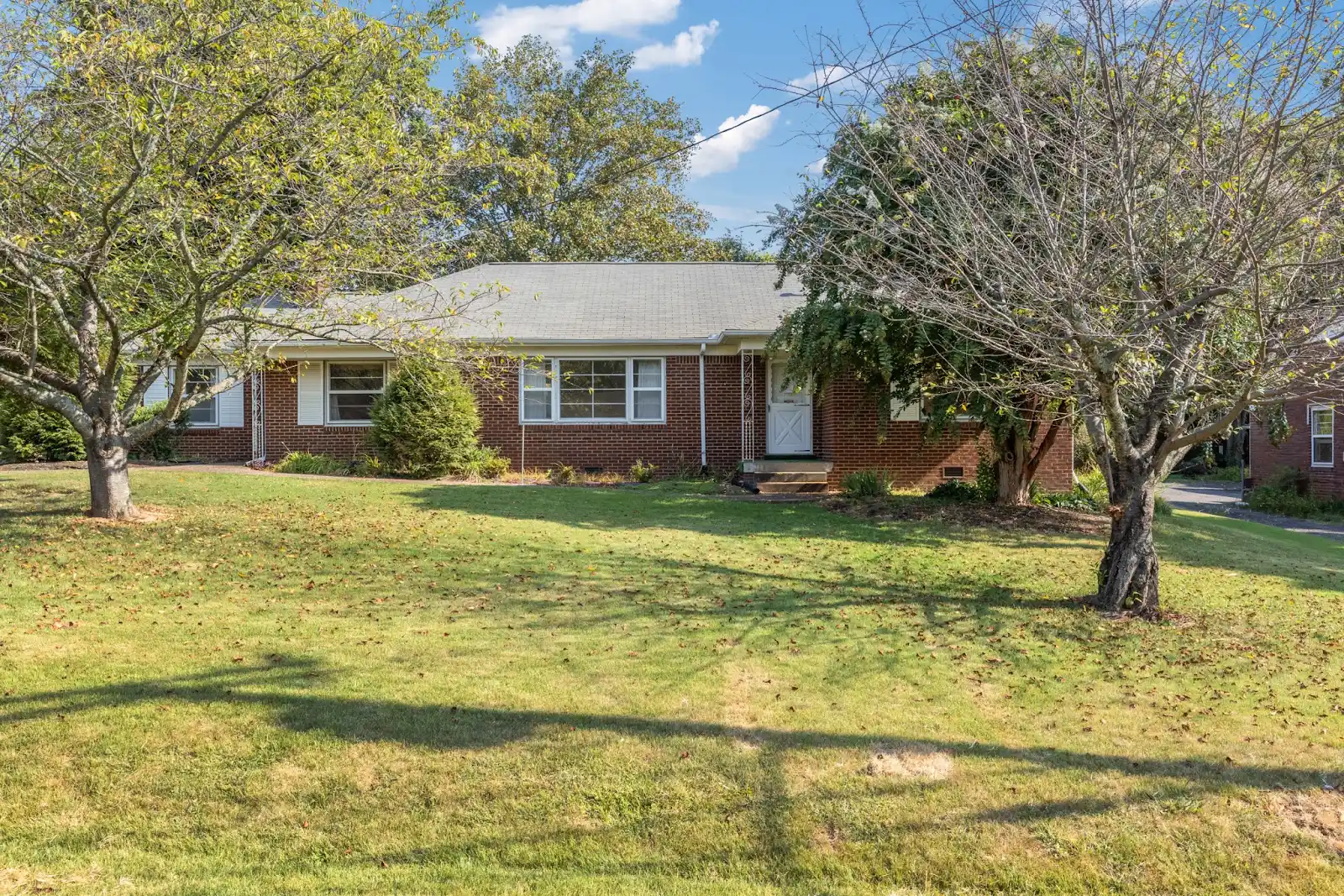 Brick ranch home exterior in Donelson, Tennessee.